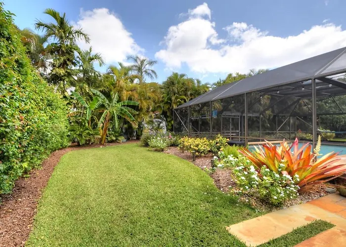 Coral Springs Retreat, Enclosed Pool & Free Parking