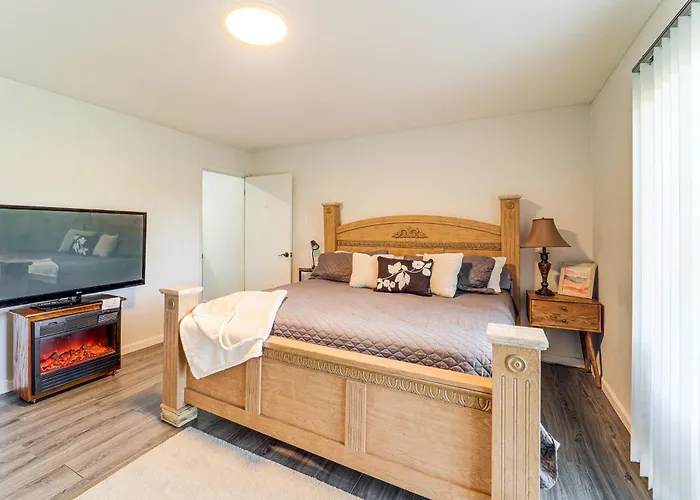 'Mountain Golf' Family Home W/ Deck In Spruce Pine