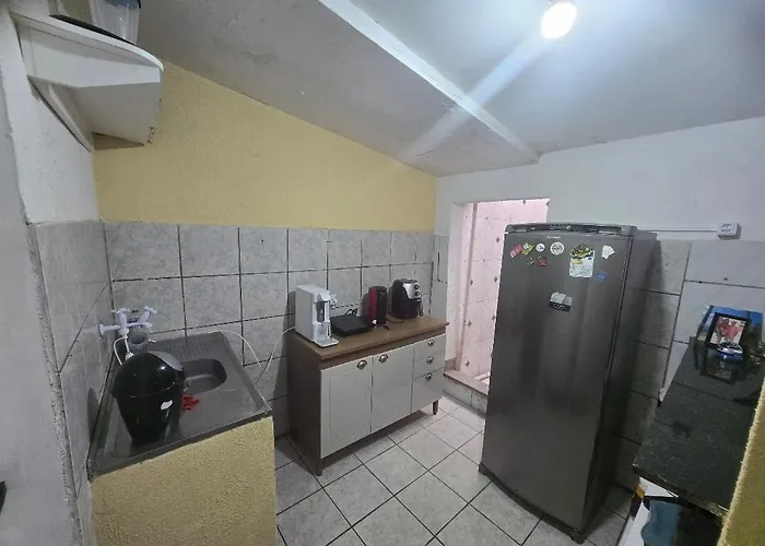Quarto individual ou casal próximo a rodoviária e aeroporto