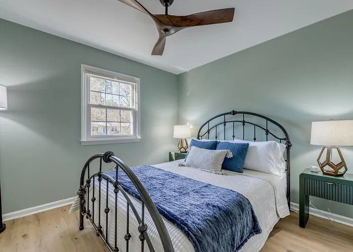 Home 1 Mi To Dtwn Cary! Easy Commute To Triangle