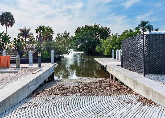Cheerful Residential Home With Boat Launch Access