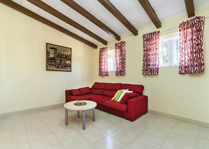 Villa Palmanova By Priority Villas