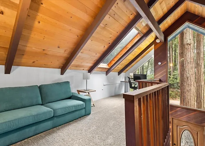 Redwood Retreat In Gualala