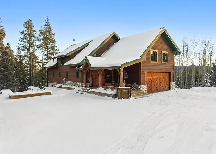 Highlands Homestead Luxury Retreat