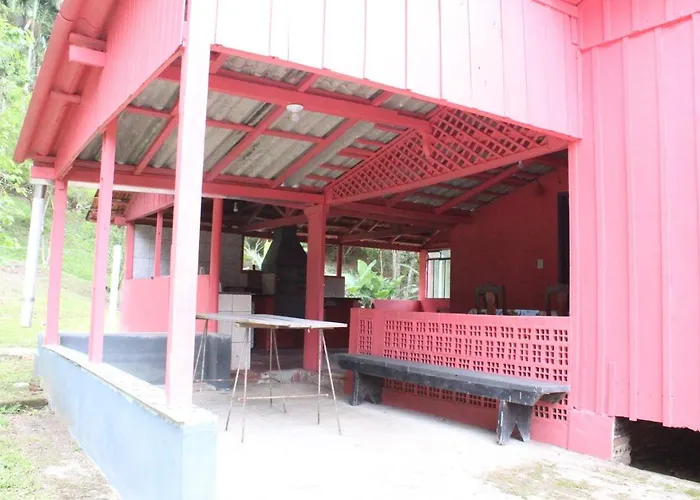 Casa de Campo com Churrasqueira e Fogao a Lenha