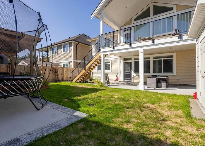 Beautiful Abode In Abbotsford