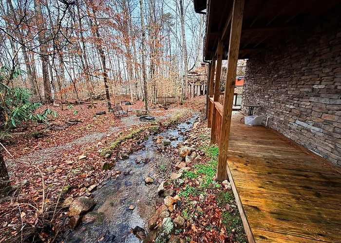 Cabin At Walland Forest