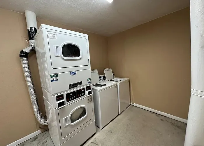 Cozy Coliving Double Room 5 Mins To Downtown