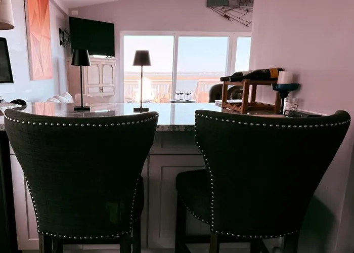 Fabulous Westhampton Dunes Waterfront