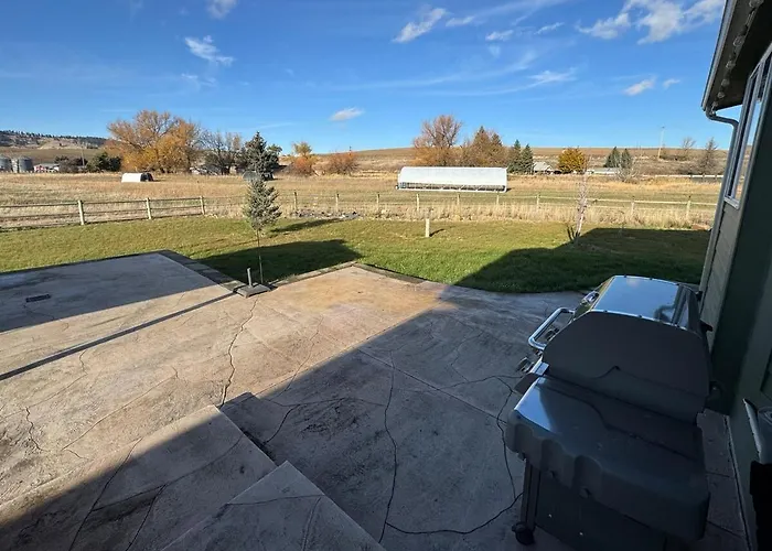 The Farmhouse At Link'D Hearts Ranch