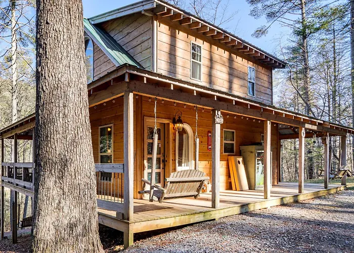 Newly Refreshed! Suches Cabin W/ Deck, Fire Pit