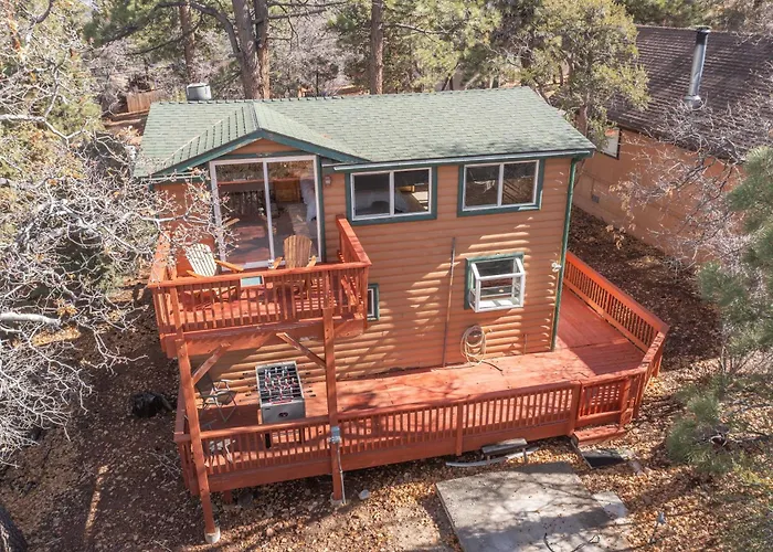 Bear Den|Jacuzzi, Steps Away From Trails, Dogs Ok