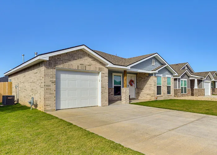 6 Mi To Texas Tech: Family Home W/ Patio & Yard