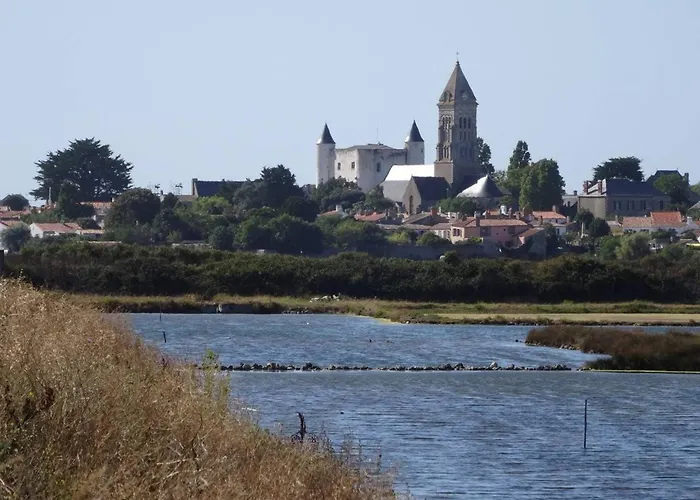 NO000-22C-Mais 5 pièces - 6 couchages NOIRMOUTIER EN L'ILE
