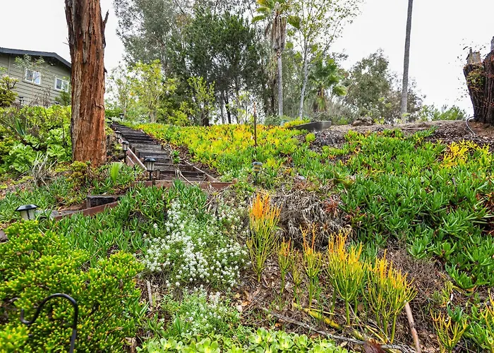 Sip, Golf & Unwind: Couple'S Retreat In Fallbrook