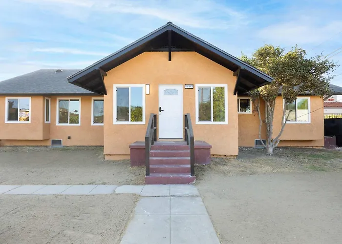 Stylish La Retreat Near Disney Knotts Sofi