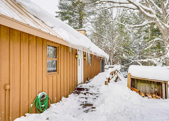 Pere Marquette Riverfront Cabin W/ Fishing Access