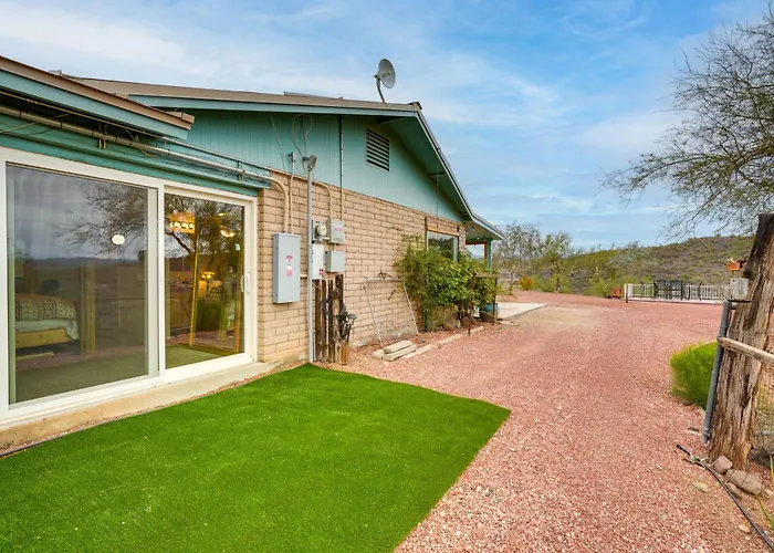 Horse-Friendly Ranch Retreat In Wickenburg!
