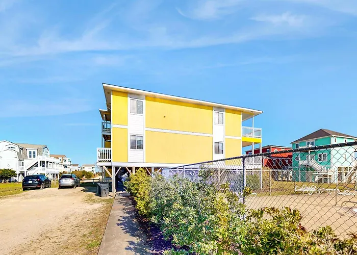 Condo Near The Beach With Pool, Bbq Area, Balcony, & Fireplace