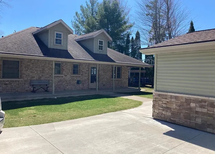 Shawano Lake Retreat