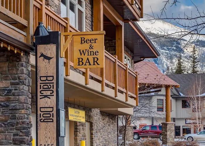 Cozy Mountain View Condo Close To Dt Canmore