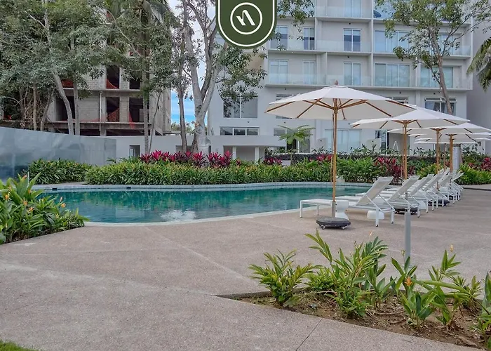 Luxury 2 Bedroom Condo Near Beaches - Pools - Gym