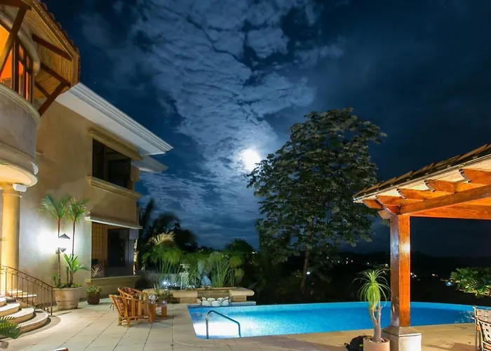Villa Vigia, Beach Views, 3 Acres Of Privacy And Tons Of Wildlife