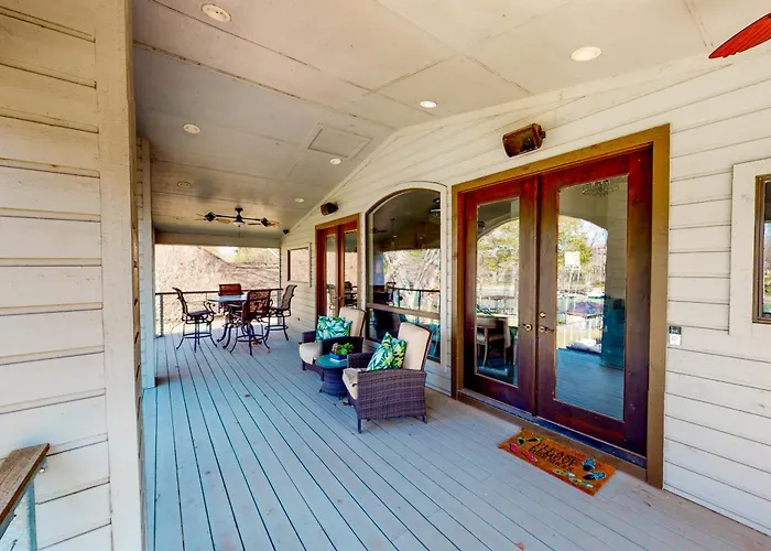 Lakefront Home With Hot Tub, Dock, Kayaks, Central Ac, & Great Lake Views
