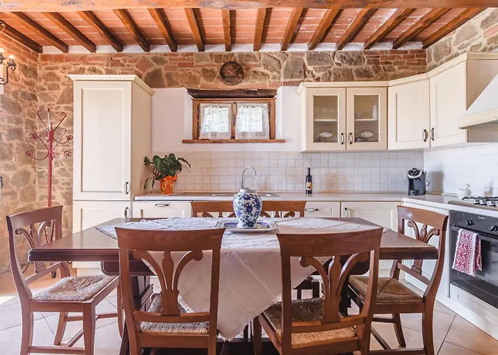 Il Podere - Rustic Charm In Tuscany
