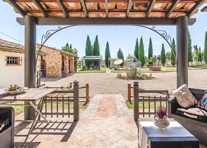 Il Podere - Rustic Charm In Tuscany
