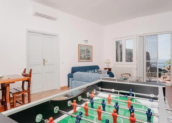 Elegante villa con vista mare a Seiano, Costiera Sorrentina