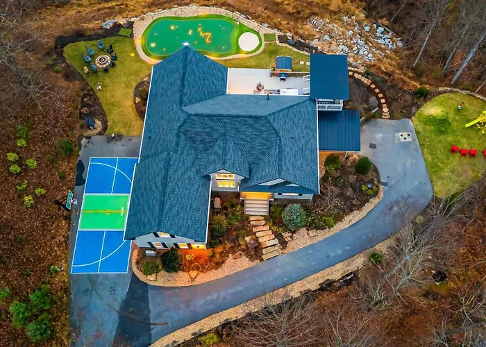 Harmony Mountainscape-Sleeps 20-Asheville 20 Min