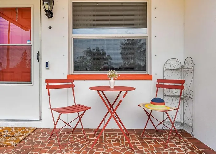 Private Pool 15 Minutes To The Beach & Downtown Saint Petersburg Florida
