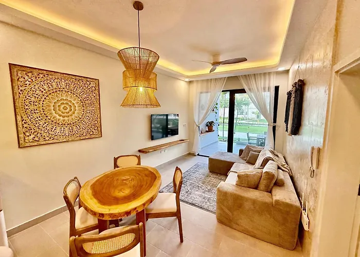 Stunning Oceanfront Apartment In Encuentro At The Wave