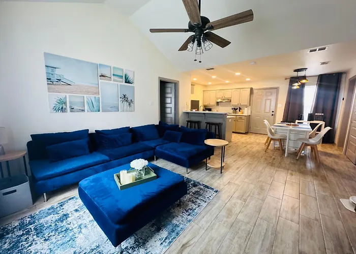 Charming 2 Bedroom And 2 Bathroom Apartment In Mcallen