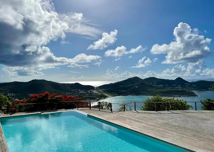 Appartement Vue Mer à St-jean avec jardin privé