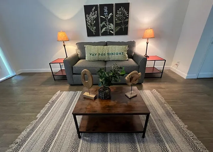 Cozy One-Bedroom Beach Apartment On Singer Island
