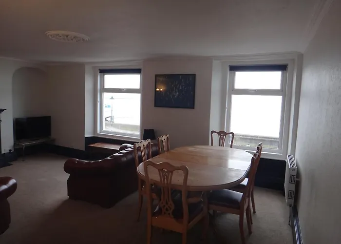 Lovely Family Seafront Property In Burnham-On-Sea, 3 Bedrooms