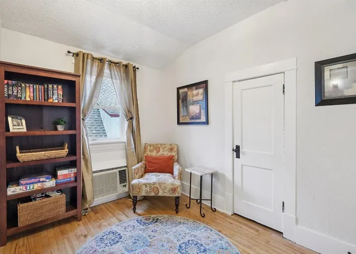 1Br Apartment Across From Como Lake - Bayberry