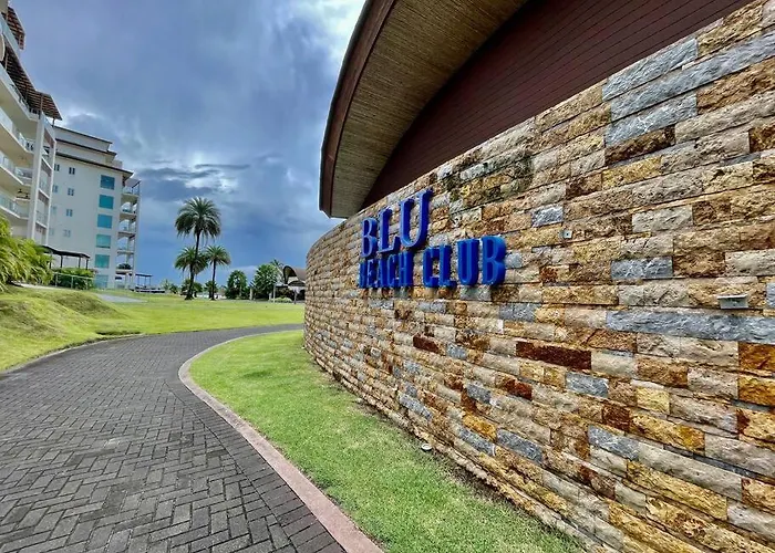 Elegant 5-Bedroom Apartment In Exclusive Playa Escondida Pet Friendly