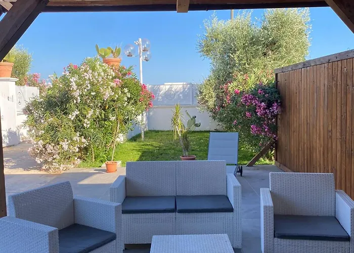 El Patio Residence