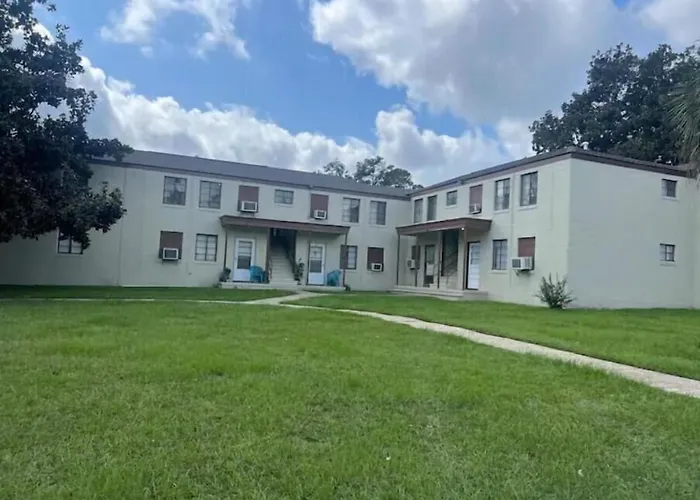 Historic Peaceful Apt Near Vsu & Sgmc