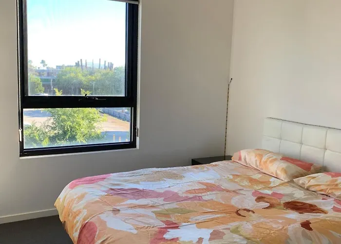 One Bedroom Apartment In Convenient Location