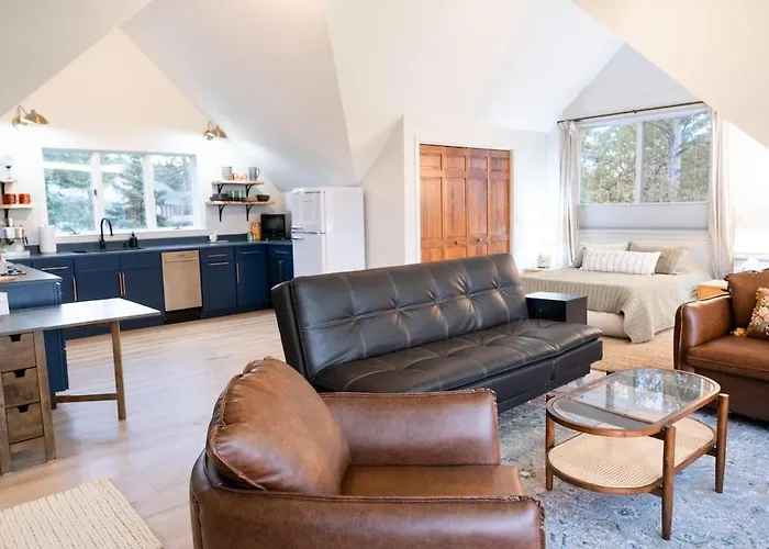 Airy Studio, Lake Access & Views, Ac, 5Min To Downtown