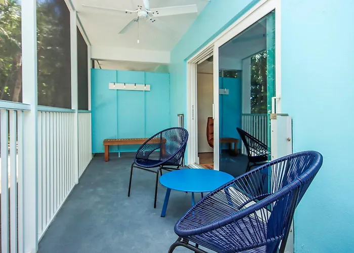 Charming Sanibel Condo - Easy Walk To The Beach - Pool - Colony Inn 02