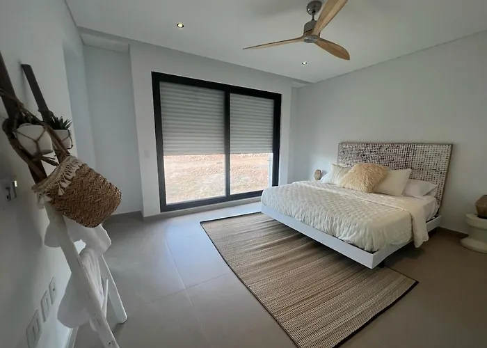 In The Blue Sky - Spectacular View Home