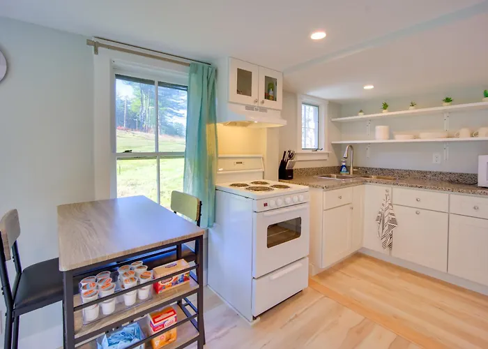 Lakeside Spofford Retreat Near Hiking & Boating!