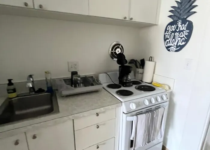 Ilikai Marina Condo For Rent With Free Parking