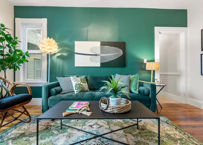 Downtown Beverly|King Bed|Minutes To Salem+Train