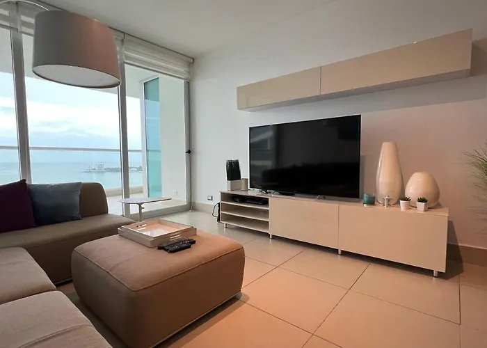 Luxury Beachfront - Bahia Resort - Nueva Gorgona